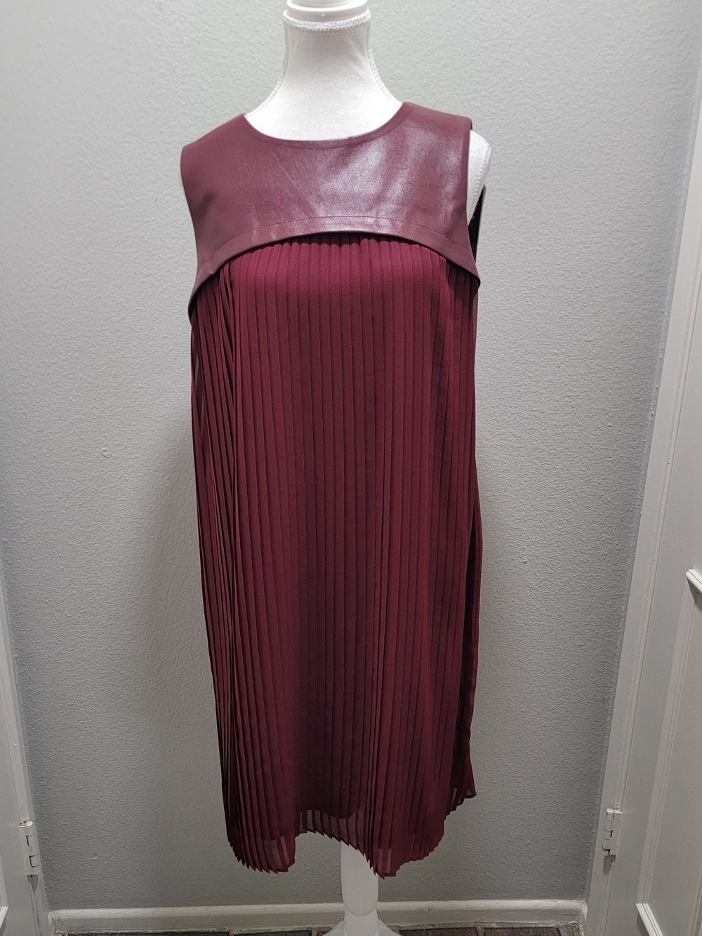 Joseph Ribkoff Sleeveless Pleated Midi Dress in Burgundy